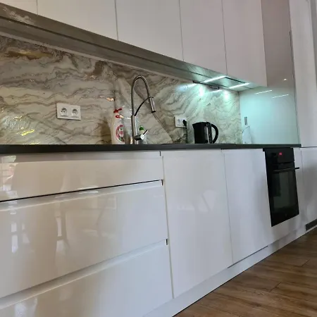 W Sosnowym Lesie 아파트